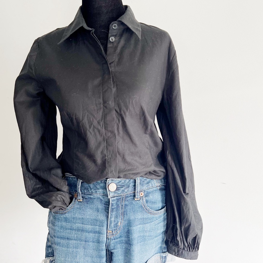 Club Monaco Flattering Button Front Long Sleeve Top in Black
